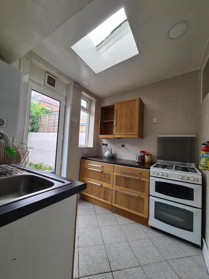فندق Ground Floor Flat , 31 Lena Street, Easton,Bristol Avon, Uk المظهر الخارجي الصورة